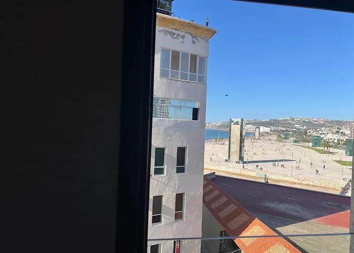 Appartement Familial Avec Vue Sur La Piscine Et La Mer Acces Piscine En Supplement