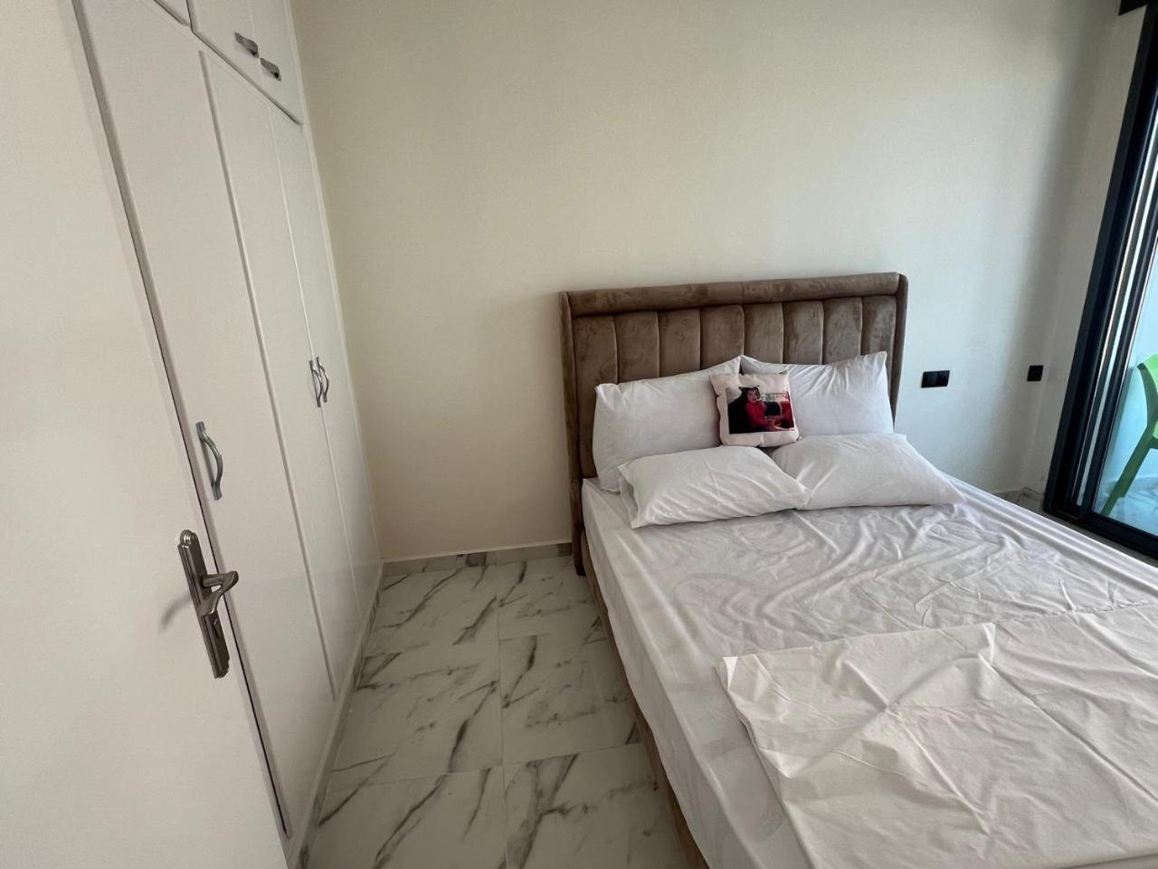 Familial Avec Vue Sur La Piscine Et La Acces Piscine En Supplement Apartamento